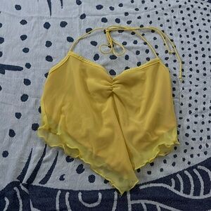 Yellow going out top